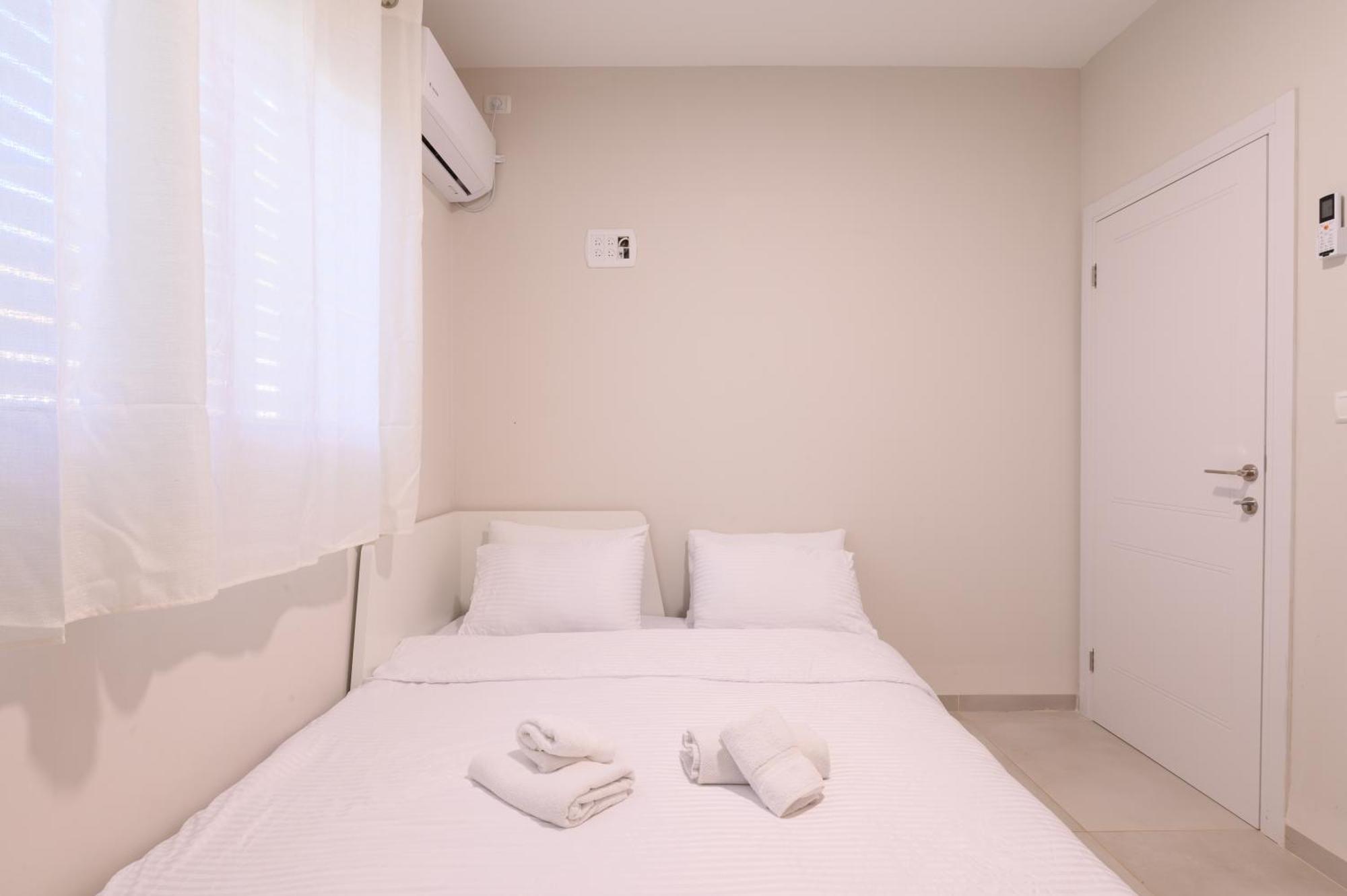 דירת נופש מרחבים Merhavim Villa Shadmot Devora Exteriör bild