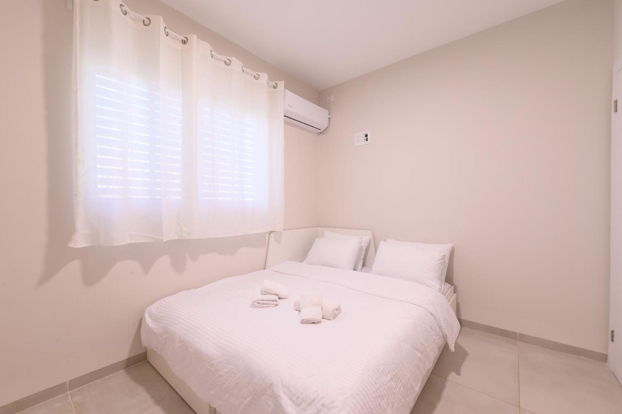 דירת נופש מרחבים Merhavim Villa Shadmot Devora Exteriör bild