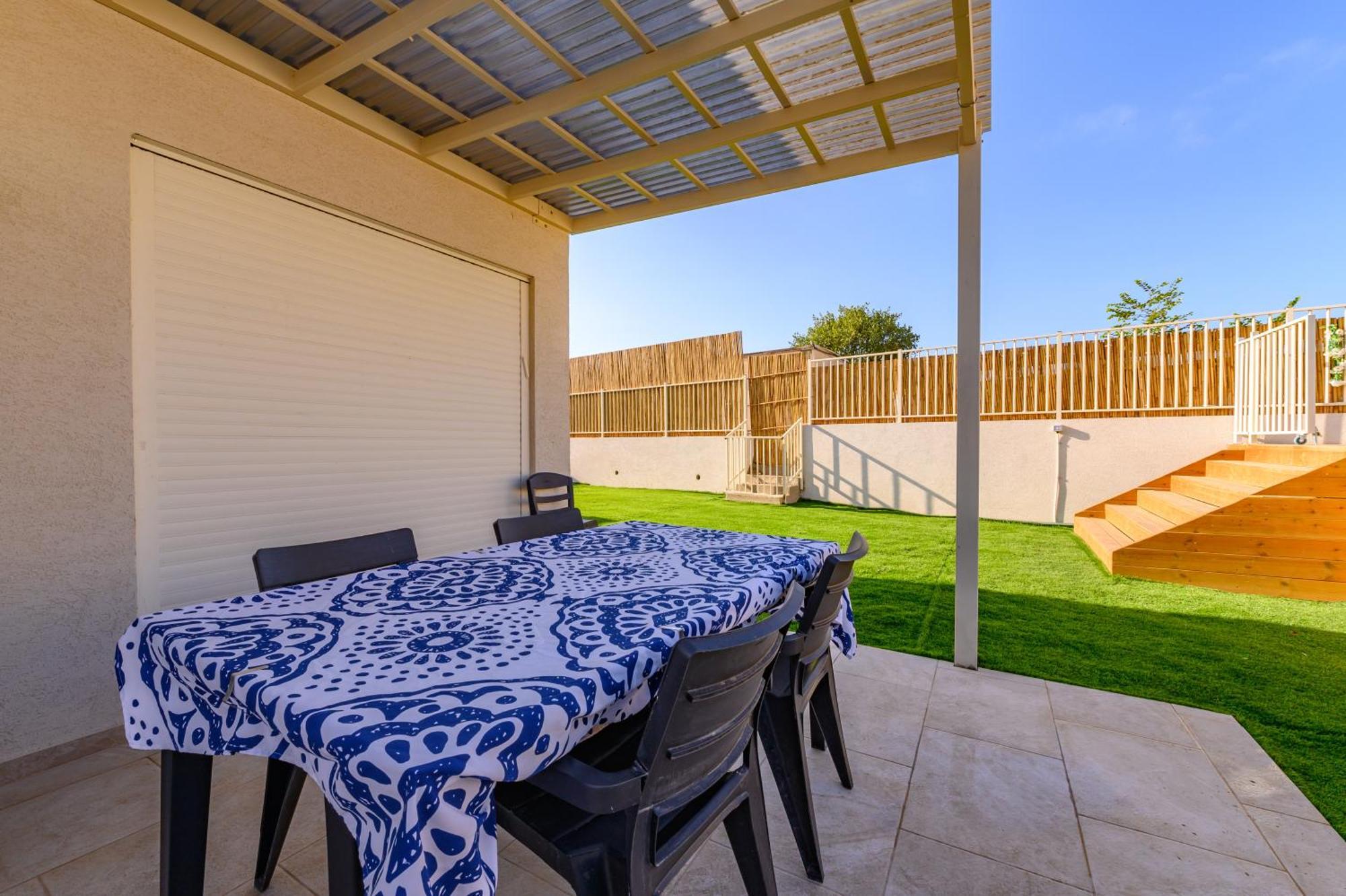 דירת נופש מרחבים Merhavim Villa Shadmot Devora Exteriör bild